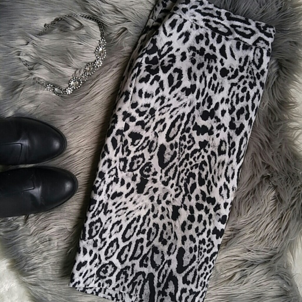 Snow leopard pencil skirt